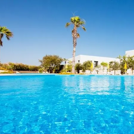 Zahira Resort 4*